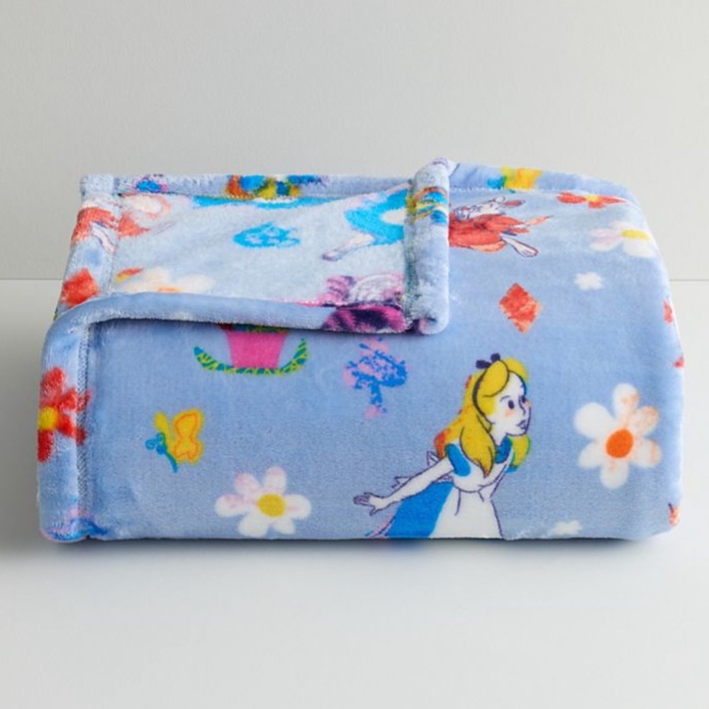 Disney’s Alice in Wonderland Plush Throw Blanket